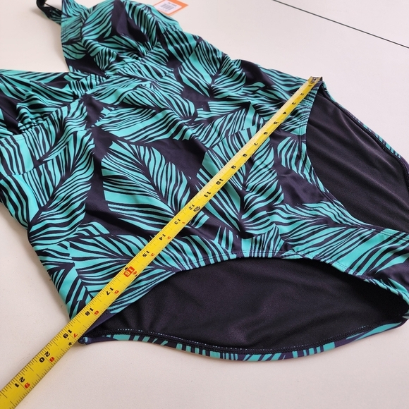 $60 NWT NOON SWIM Women's Halter 1 Piece Swimming Suit Green Leaf V- NECK Sz 18 - Picture 7 of 13